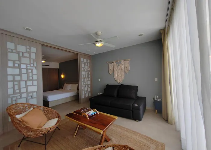 Luxury Apartment Steps From 5Th Av Rooftop Pool By Yeah
